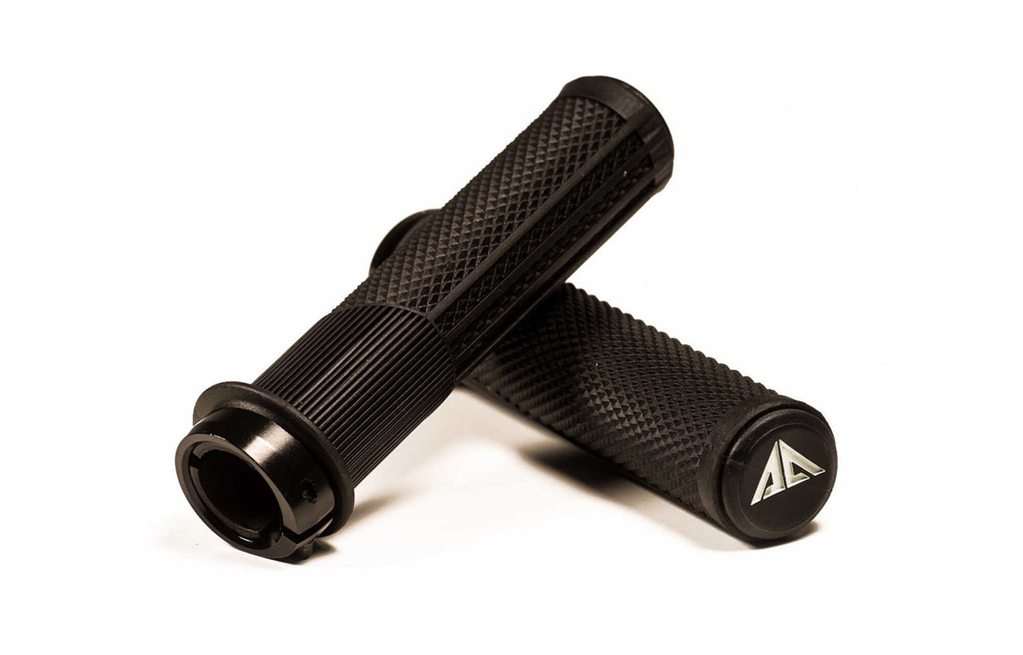 ALPHA DOWNHILL GRIPS (USED)